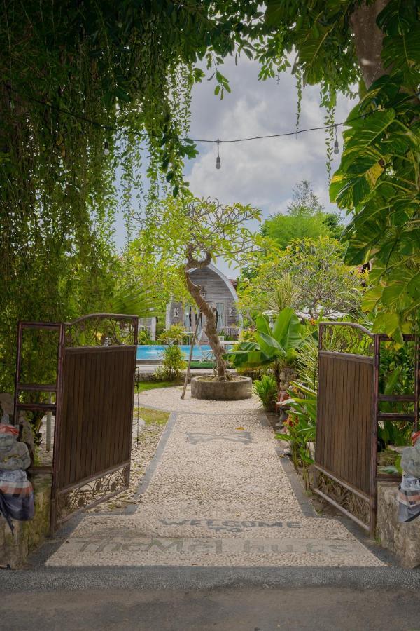 Hotel The Mel Huts Batununggul Zewnętrze zdjęcie